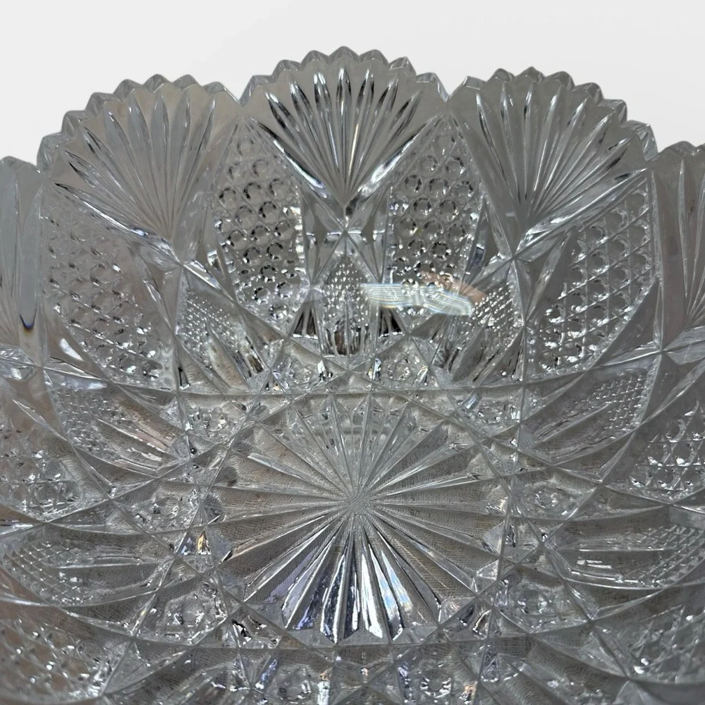 Mikasa Hoya Crystal Cut 9” Vintage Glass Bowl Centerpiece